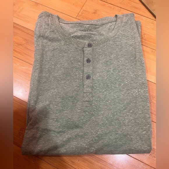 Threads 4 Thought Triblend Short Sleeve Henley T-Shirt Cactus Size XL NWT - Picture 2 of 3